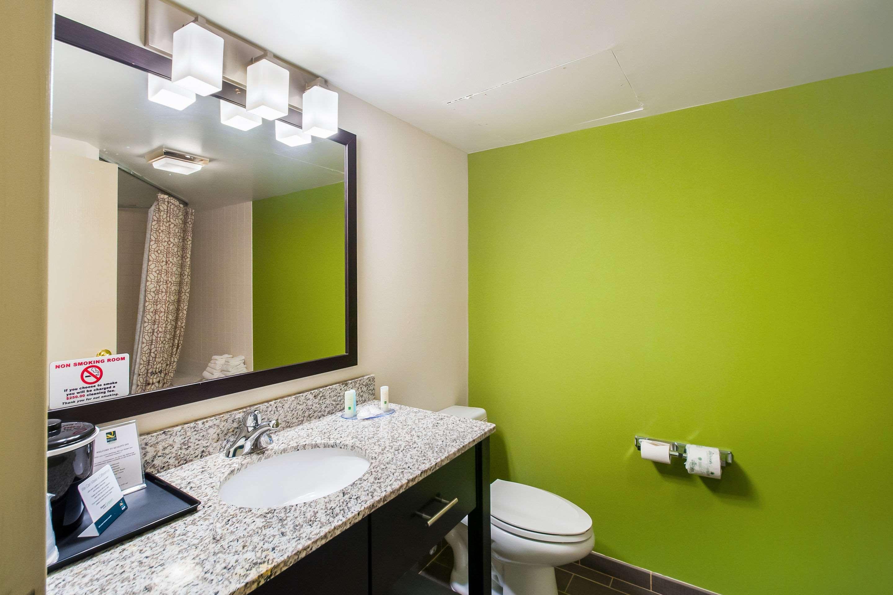 Quality Inn Grasonville Buitenkant foto